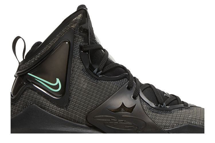Nike LeBron 19 'Black Green Glow'