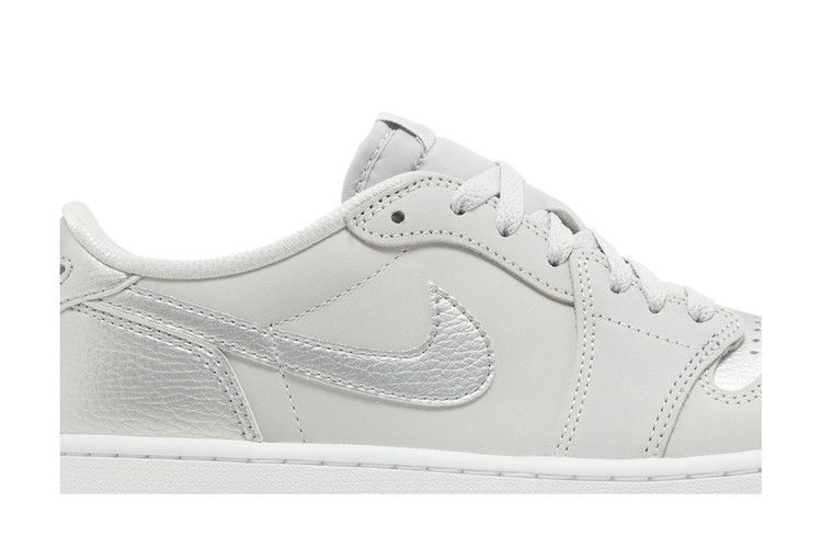 Air Jordan 1 Retro Low OG 'Metallic Silver'
