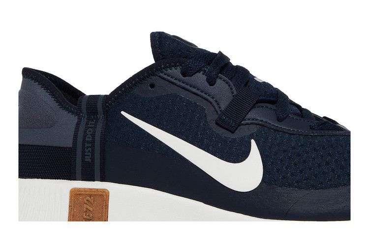 Nike Reposto 'Obsidian'