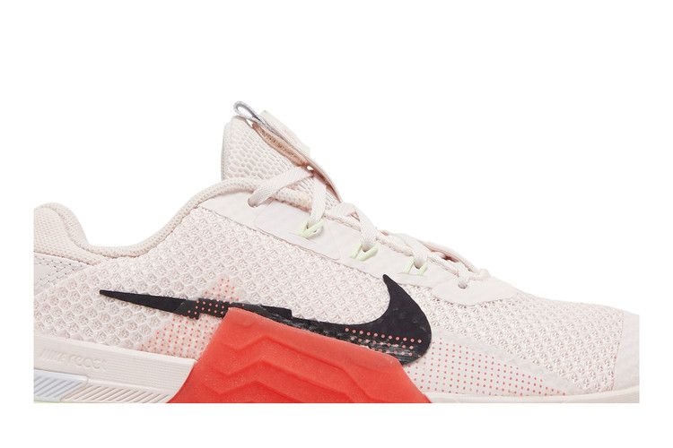 Nike Wmns Metcon 7 'Light Soft Pink Magic Ember'