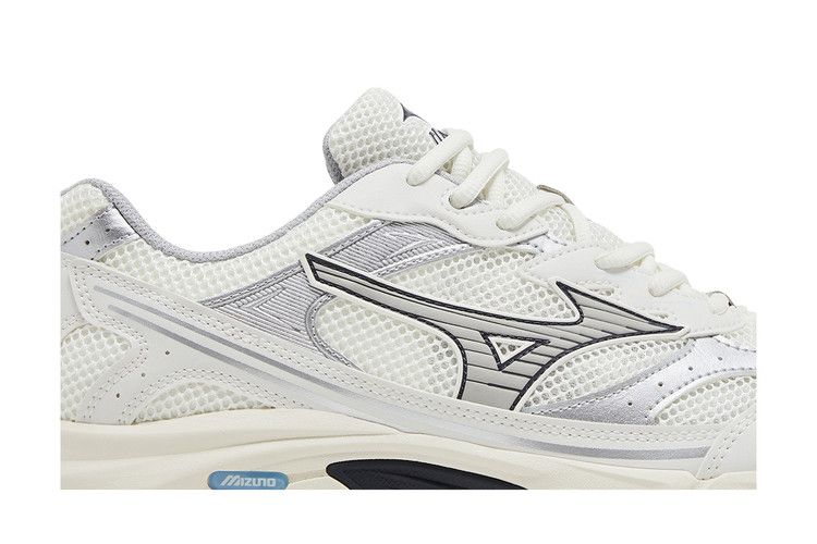 Mizuno MXR 'Snow White Harbor Mist'