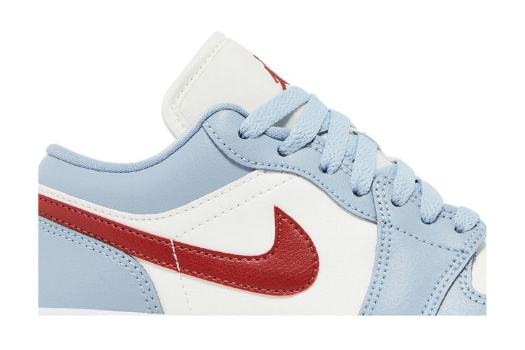 Wmns Air Jordan 1 Low 'Blue Whisper Dune Red'