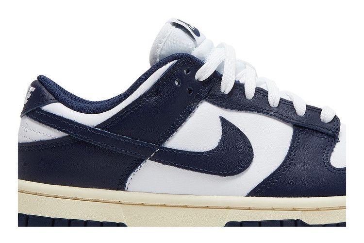 Nike Wmns Dunk Low 'Vintage Navy'