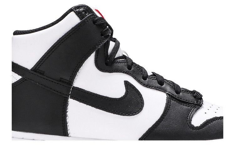 Nike Wmns Dunk High 'Black White'