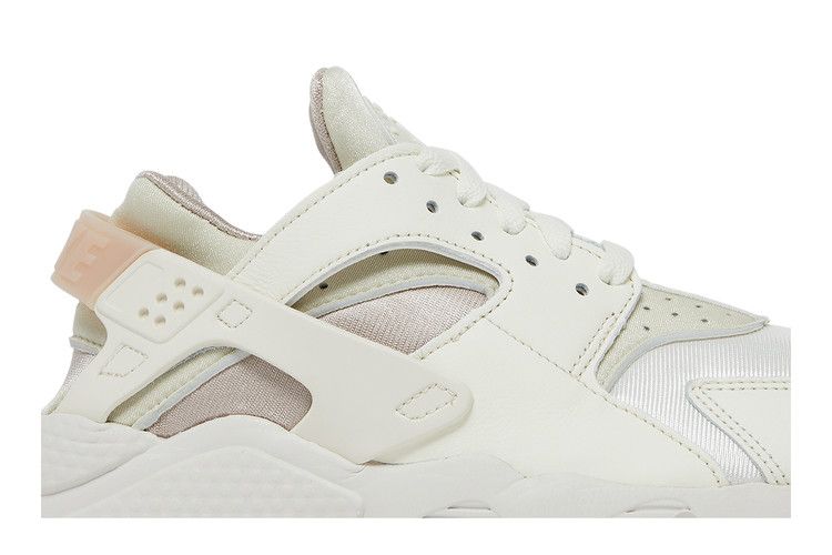 Nike Wmns Air Huarache 'Sail Fossil Stone'