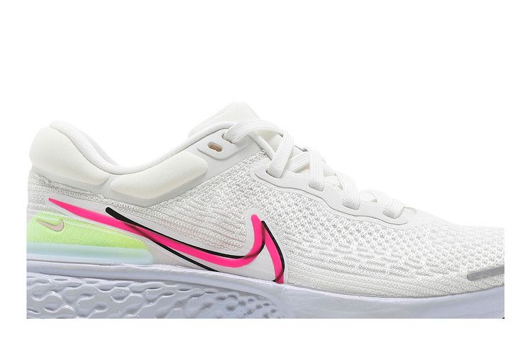 Nike Wmns ZoomX Invincible Run Flyknit 'Rawdacious'