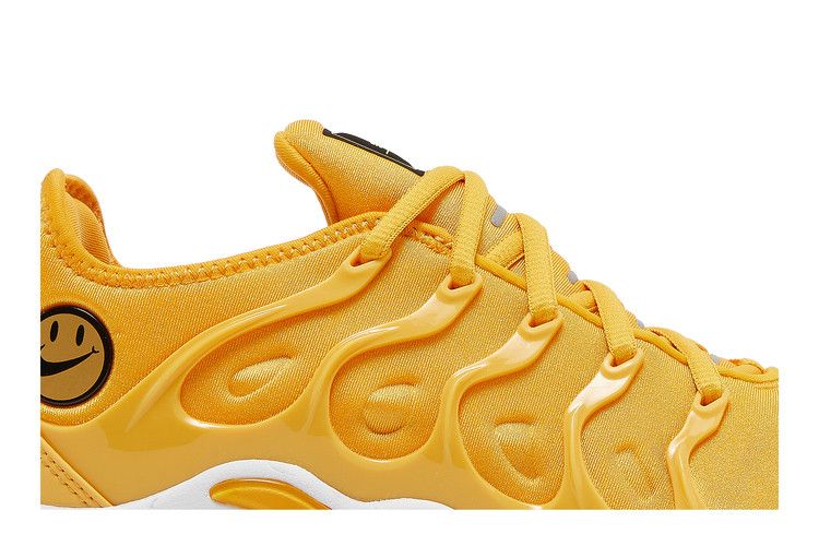 Nike Wmns Air VaporMax Plus 'Go The Extra Smile'