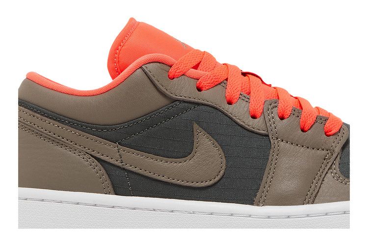 Wmns Air Jordan 1 Low SE 'Black Olive Bright Crimson'