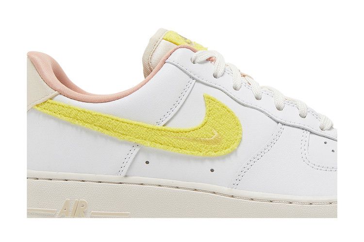 Nike Wmns Air Force 1 '07 LX 'Mama'