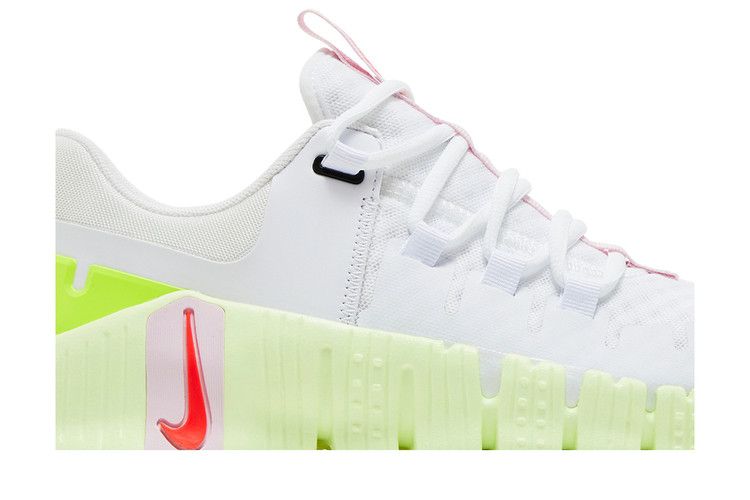 Nike Wmns Free Metcon 5 'White Barely Volt'