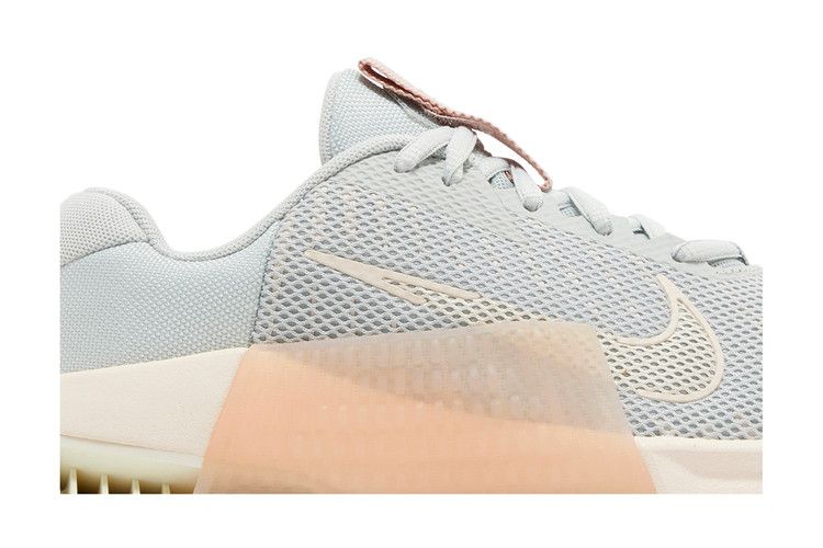 Nike Wmns Metcon 9 'Mica Green Guava Ice'