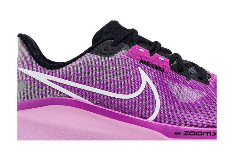Nike Vomero 17 'Hyper Violet'