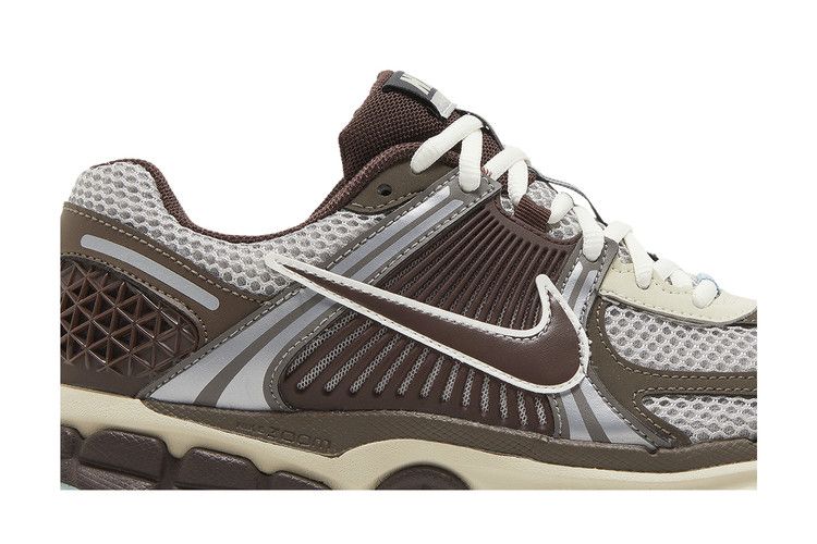 Nike Wmns Zoom Vomero 5 'Earth Fossil'