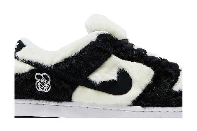 Verdy x Nike Dunk Low SB 'Vick' Friends & Family