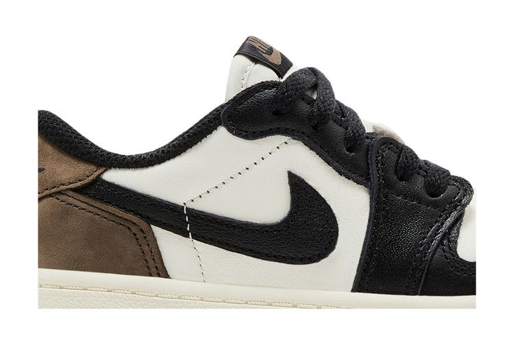Air Jordan 1 Retro Low OG TD 'Mocha'