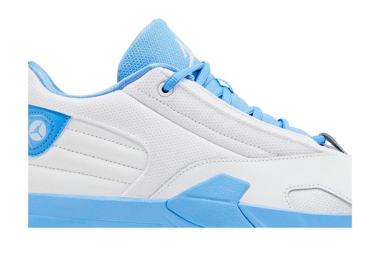 Air Jordan Wmns Jordan Max Aura 6 'White University Blue'