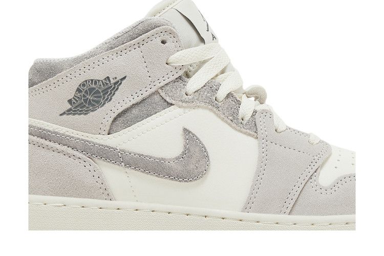 Air Jordan 1 Mid SE GS 'Neutral Grey Sail'