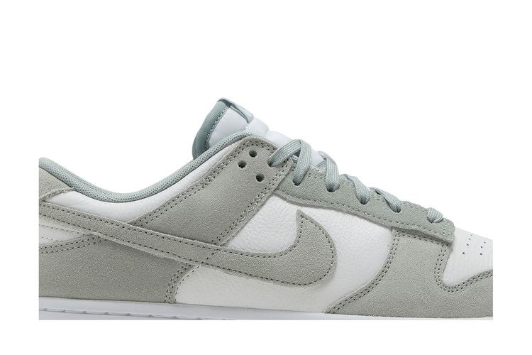 Nike Dunk Low SE 'Light Pumice'