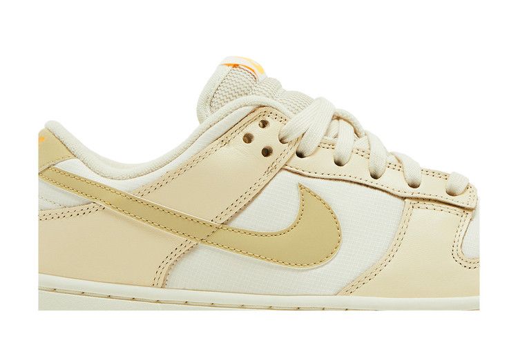 Nike Wmns Dunk Low 'Muslin Team Gold'