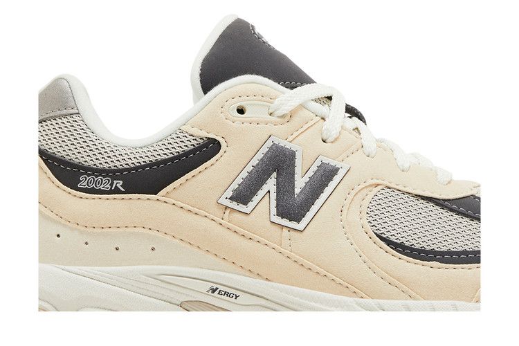 New Balance 2002R Big Kid 'Sandstone Magnet'