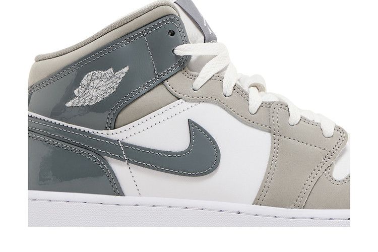 Air Jordan 1 Mid SE GS 'Patent Cool Grey'