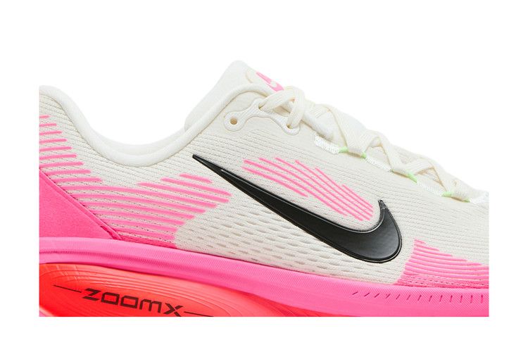 Nike Vomero 18 'Sail Hyper Pink'