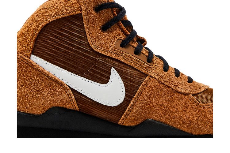 Stussy x Nike Air Baltoro 'Light British Tan'