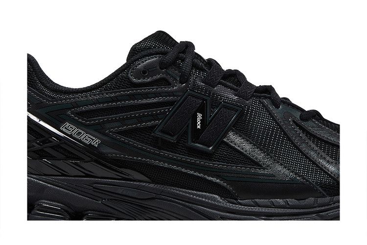New Balance Men's 1906R 'Black'