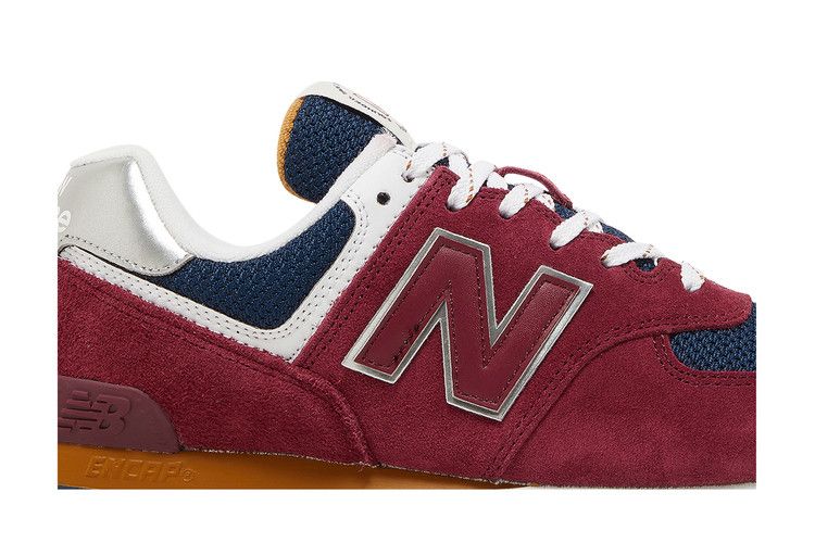 New Balance 574 Rugged 'Garnet'