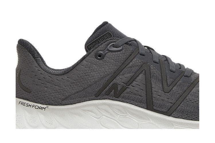 New Balance Fresh Foam X More v4 'Black Phantom'