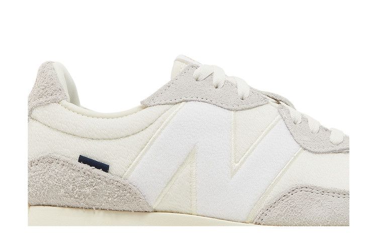 New Balance 327 'Moonbeam Rain Cloud'