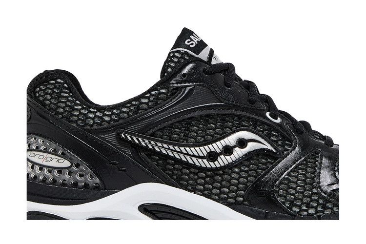 Saucony ProGrid Triumph 4 'Black'