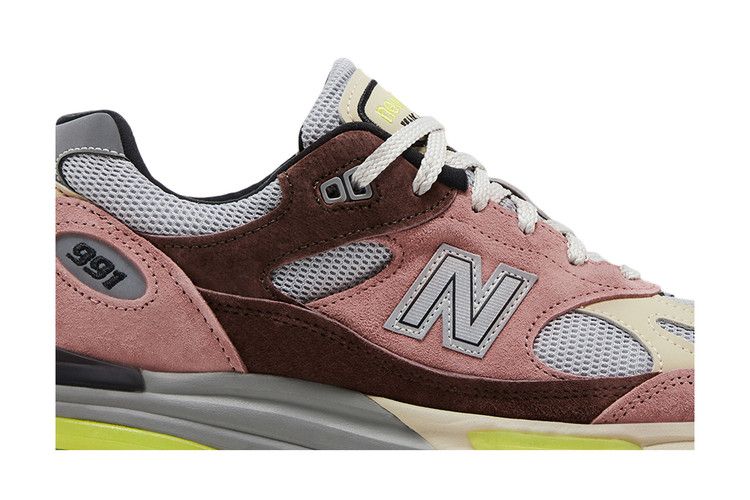 New Balance 991v2 Made in England 'Rosewood'