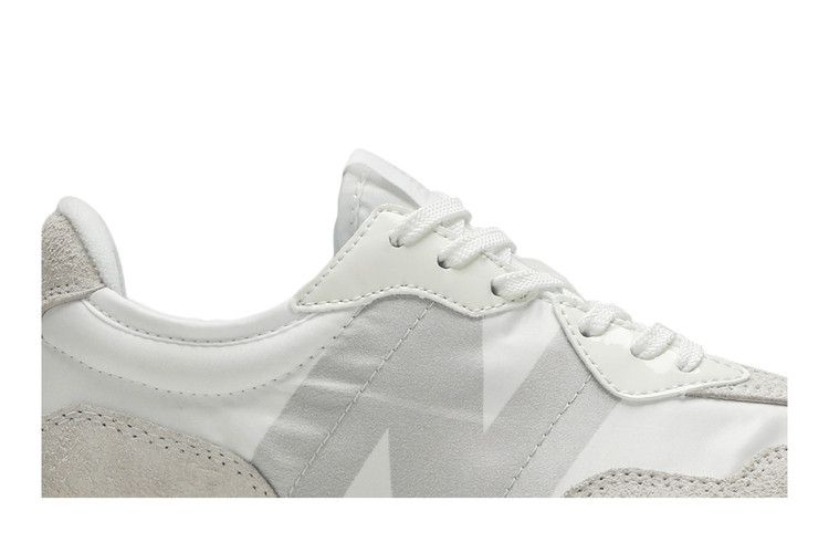 New Balance Wmns 327 'White Moonbeam'