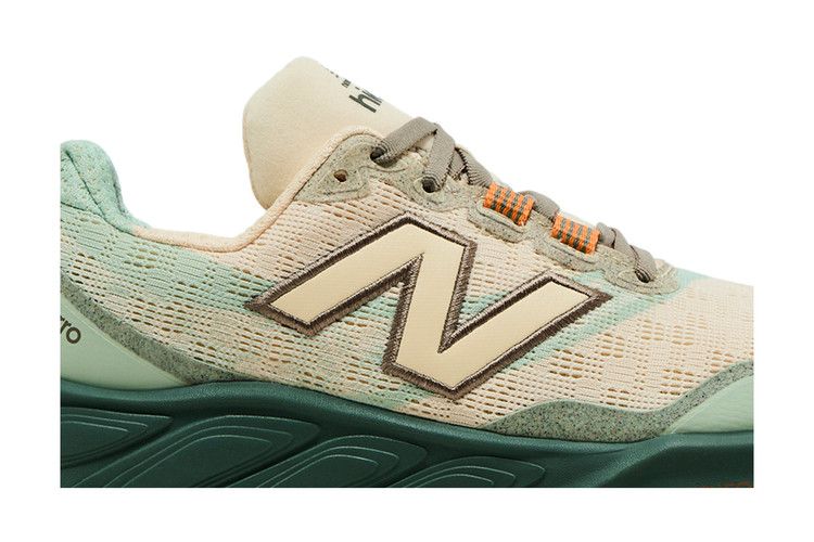 New Balance Wmns Fresh Foam X Hierro v9 'Calcium Dark Juniper'