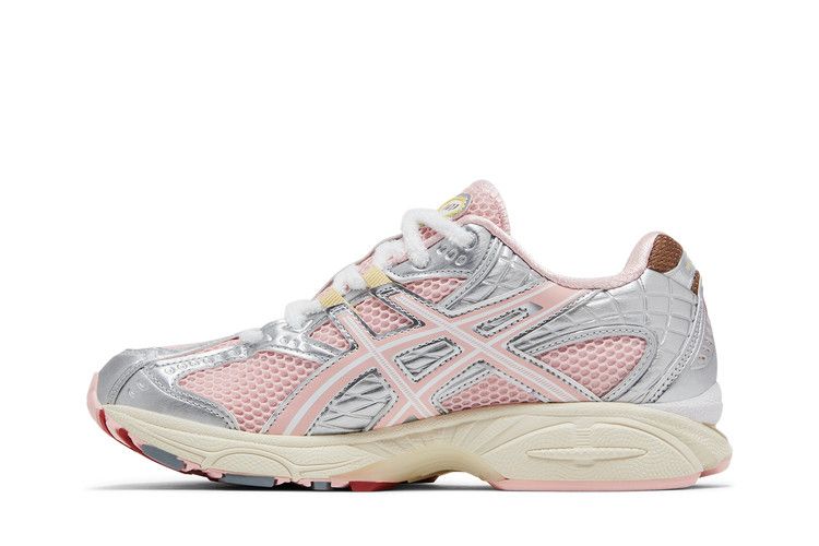 VANDYTHEPINK x atmos x ASICS Gel Nimbus 10.1 'Strawberry'