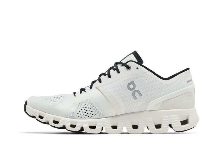 ON Cloud X 'White Black'