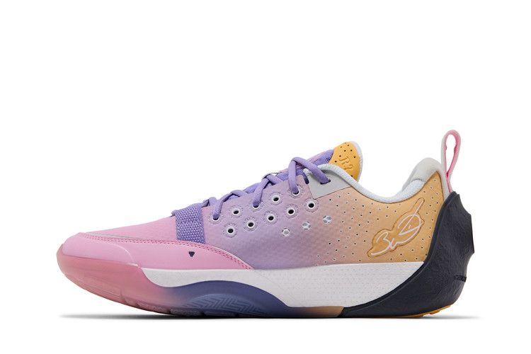 Li-Ning Wade All City 13 'Family Love'