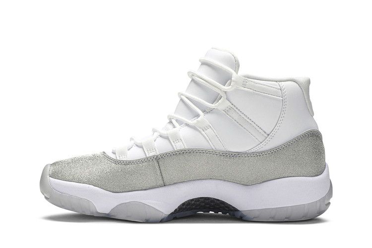 Wmns Air Jordan 11 Retro 'Vast Grey'