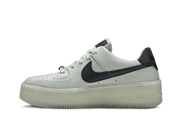 Nike Wmns Air Force 1 Sage Low LX 'Spruce Aura'