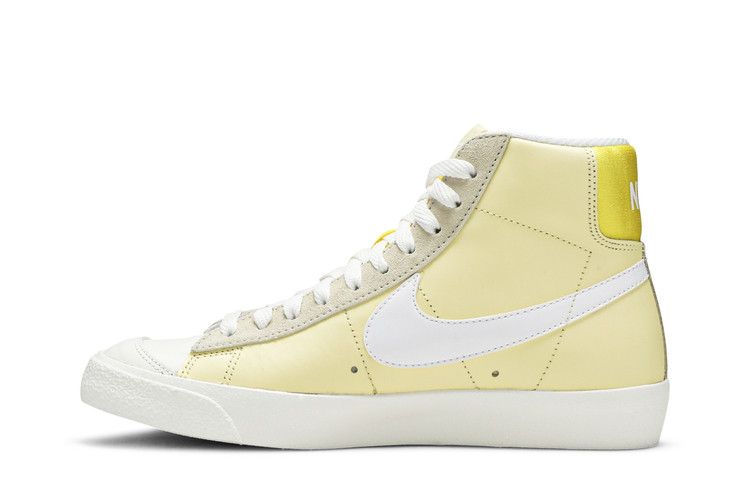 Nike Wmns Blazer Mid '77 'Bicycle Yellow'