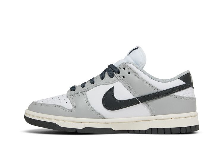 Nike Wmns Dunk Low 'Light Smoke Grey'
