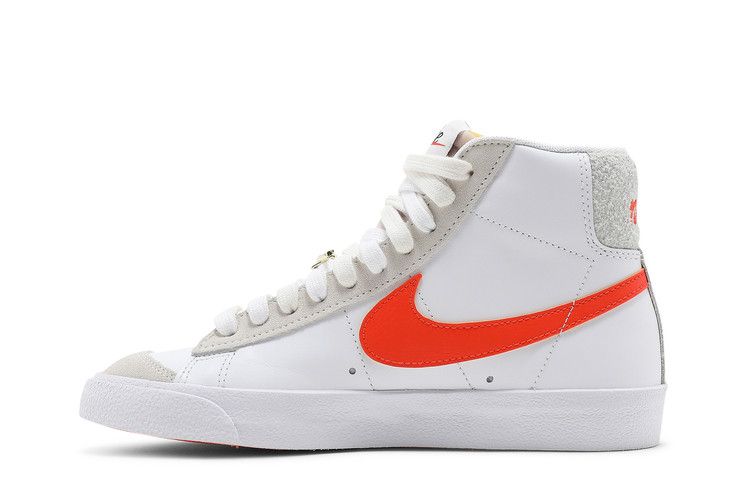 Nike Wmns Blazer Mid '77 SE 'First Use'