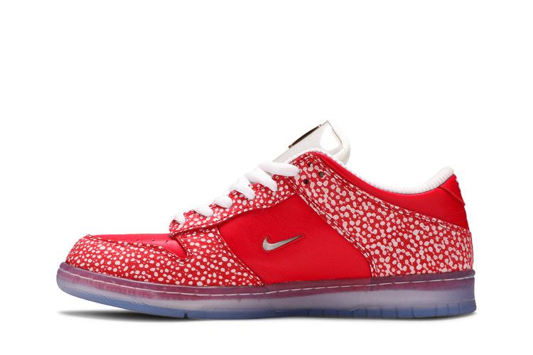 Stingwater x Nike Dunk Low SB 'Magic Mushroom'
