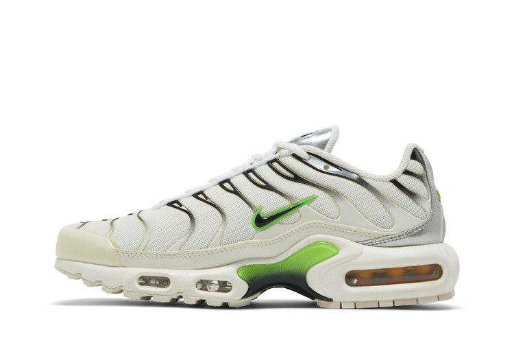 Nike Wmns Air Max Plus 'White Green Strike'