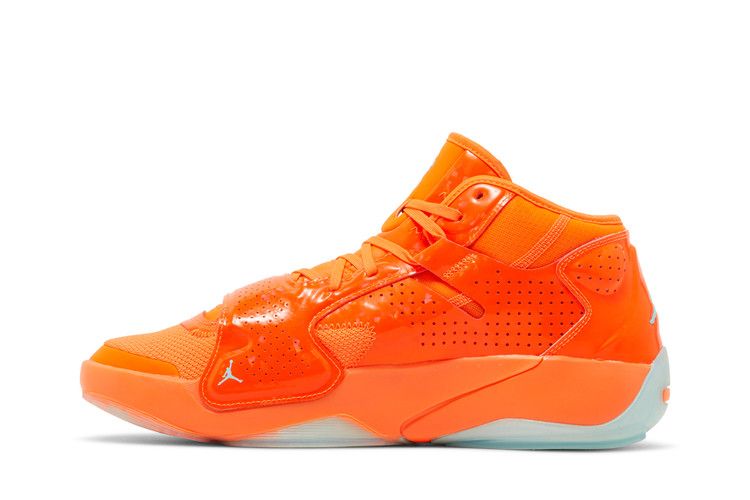 Air Jordan Zion 2 'Hyper Crimson'