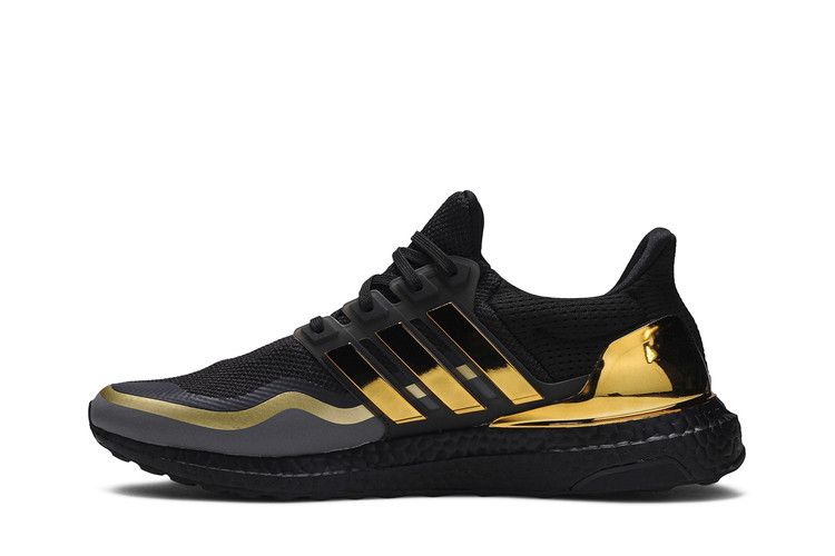 adidas UltraBoost 'Metallic Gold'
