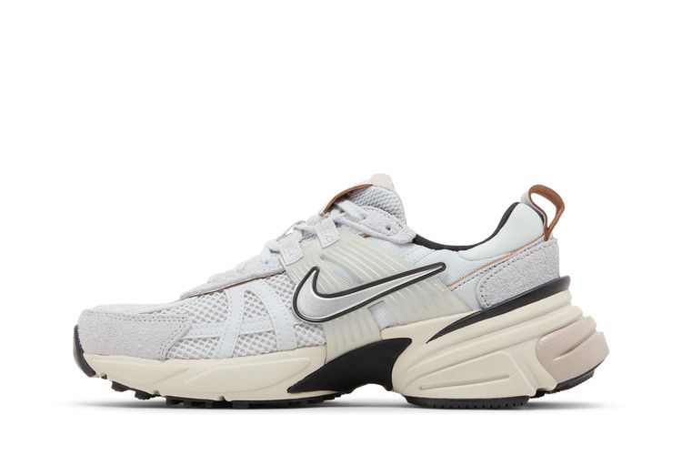Nike Wmns V2K Run 'Pure Platinum Chrome'