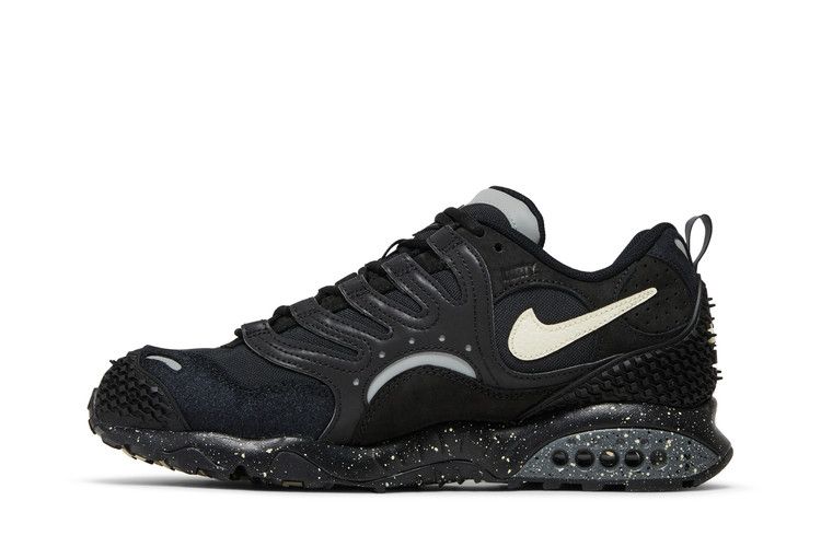 Undefeated x Nike Air Terra Humara 'Black'