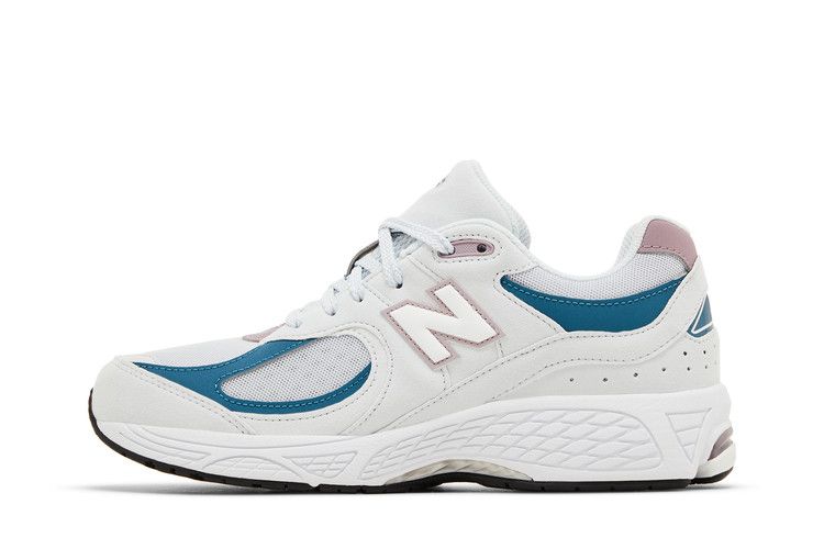 New Balance 2002R Big Kid 'Quartz Grey Ice Wine'
